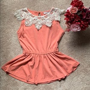Peach top with crotchet collar